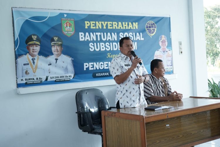 Pemkab Asahan Salurkan Bansos BBM Kepada Pengemudi Ojek/ AMPAR