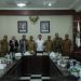 Bupati Kabupaten Asahan Surya, menerima Visitasi dari Komisi Informasi  (KI) Provinsi Sumatera Utara (Provsu)./ DOC.IST