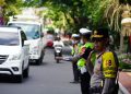 Kapolda Bali Irjen Pol. Putu Jayan Danu Putra, melaksanakan Pemantauan dan pengamanan di Area taman hutan raya Mangrove./ DOC.IST