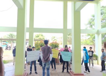 Mahasiswa Gelar Aksi di Kampus UIN STS Jambi./ DOC.IST