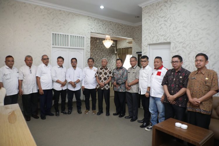 Bupati Surya Sambut Kunjungan Pengurus KADIN Asahan/ Foto: Agusmar