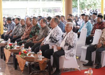Bupati dan Wakil Bupati Kabupaten Asahan Hadiri HUT Ke-77 PGRI dan Hari Guru Nasional./ DOC.IST