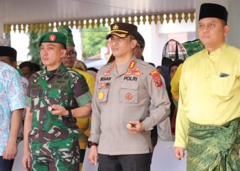 Kapolresta Deli Serdang Kombes Pol Irsan Sinuhaji SIK, MH menghadiri Upacara Hari Guru Nasional ke 77 Tahun 2022 Provinsi Sumatera Utara./ DOC.IST