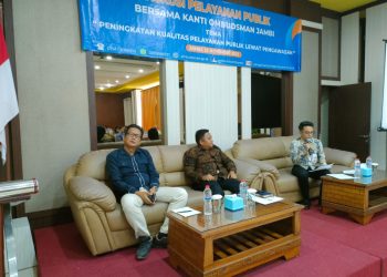 Diskusi Publik bersama Kanti Ombudsman Jambi./  AMPAR