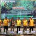 Pimpinan dan staf PetroChina International Jabung Ltd. menghadiri dan menanam bibit baru tanaman mangrove./ DOC.IST