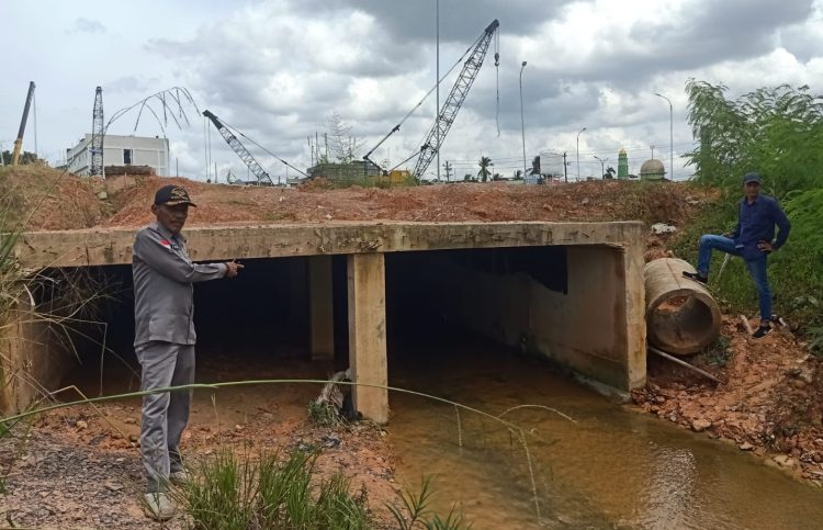 Pihak JBC menunjukkan daranse yang dibangun sendiri tanpa bantuan pemerintah/ AMPAR