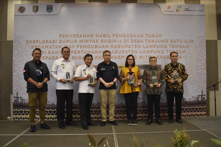 Penyerahan Hasil Pengadaan Tanah ke SKK Migas - KKKS Harpindo. Foto: Humas SKK Migas