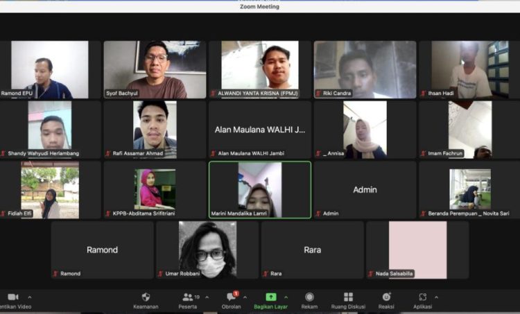 Pelatihan jurnalisme warga secara virtual melalui zoom meeting. Foto: Dok Pribadi