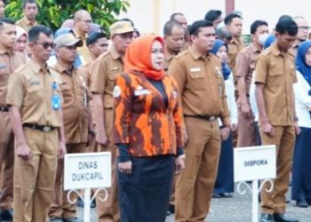 Ketua DPC Srikandi PP Tebo Didaulat Jadi Komandan Upacara Hari Ibu yang Ke- 94 Tahun 2022/ foto: Riyan