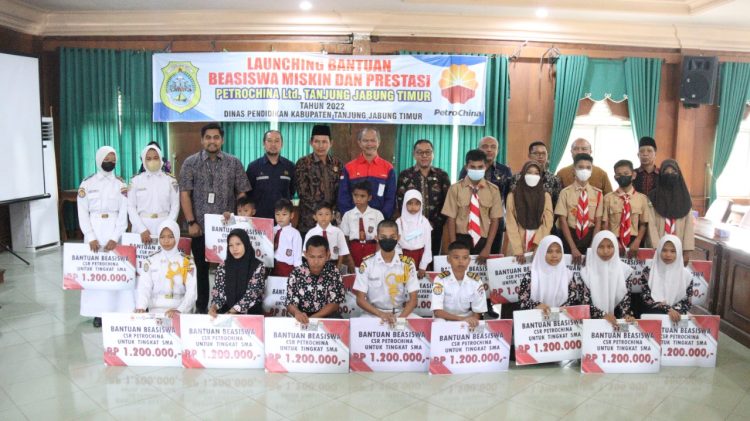 PetroChina Berikan Beasiswa Kepada 925 Siswa/i di Tanjung Jabung Timur/ Foto: humas petrochina