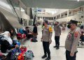 Kapolresta Deli Serdang Kombes Pol Irsan Sinuhaji, beserta PJU Polda Sumut Sambut Kedatangan Wakapolda Sumut yang baru Brigjen Pol. Drs. Jawari, di Bandara Internasional Kualanamu. (Foto: Rapiun/ Ampar)