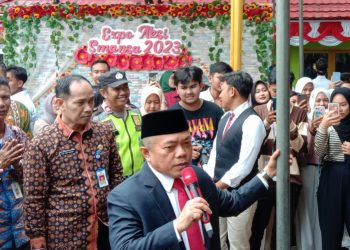 Gubernur Jambi Al Haris Hadiri  Kegiatan Ajang Kreasi Siswa, Kamis (26/1/2023). Foto: Meli/ Ampar