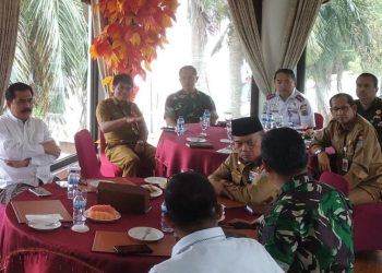 Gubernur Al Haris rapat bersama forum koordinasi pimpinan daerah (Forkopimda) dan Organisasi Perangkat Daerah (OPD)/ (Foto: Meli)