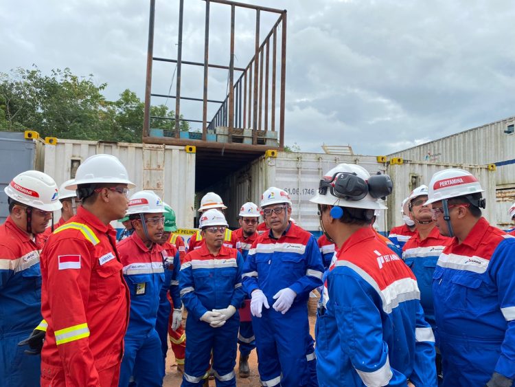 Dirjen Migas Kementerian ESDM RI, Tutuka Ariadji melakukan kunjungan ke kantor Perwakilan SKK Migas Sumbagsel. Jumat, (20/01/2023) / (Foto: Humas SKK Migas)