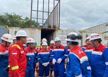 Dirjen Migas Kementerian ESDM RI, Tutuka Ariadji melakukan kunjungan ke kantor Perwakilan SKK Migas Sumbagsel. Jumat, (20/01/2023) / (Foto: Humas SKK Migas)