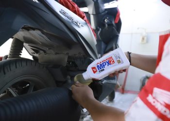 AHM luncurkan pelumas AHM OIL tipe SPX2 dan MPX2. Foto: Ajeng Honda