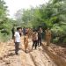 Ketua DPRD Provinsi Jambi, Edi Purwanto pantau lansung pembangunan jalan Provinsi di Sarolangun, Senin (13/2). Foto: Humas DPRD