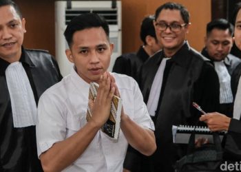 Mantan ajudan Ferdy Sambo, Richard Eliezer Divonis 1 Tahun 6 Bulan Penjara. Ffoto: Detik.com