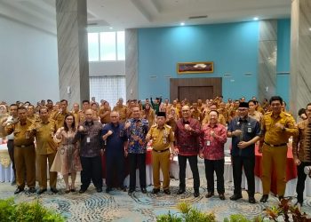 Al Haris usai membuka nigh level marketing tim pengendali inflasi daerah (TPID) dan tim percepatan perluasan digitalisasi daerah (TP2DD) Provinsi Jambi, Selasa (14/03/2023)/ Foto: Riky