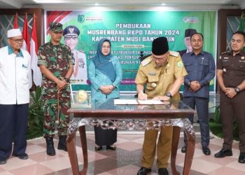 Pj Bupati Muba buka Musyawarah Perencanaan Pembangunan
Rencana Kerja Pemerintah Daerah (MUSRENBANG RKPD)
Tahun 2024. Foto: Nuria