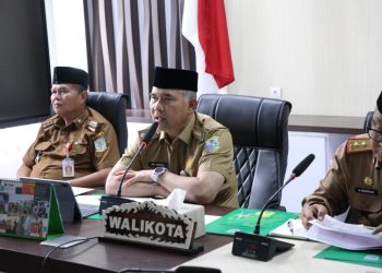 Walikota Jambi Syarif Fasha (Tengah)/ Foto: Melli/ Ampar