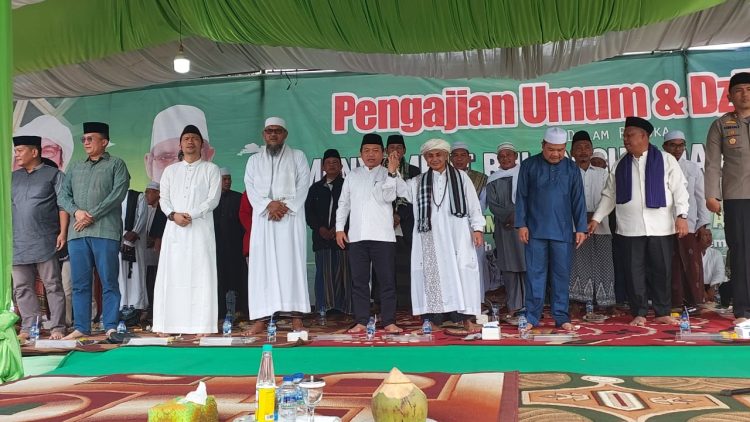 Al Haris Hadiri Dzikir Akbar di Batanghari/ Foto: Lutfhidayat