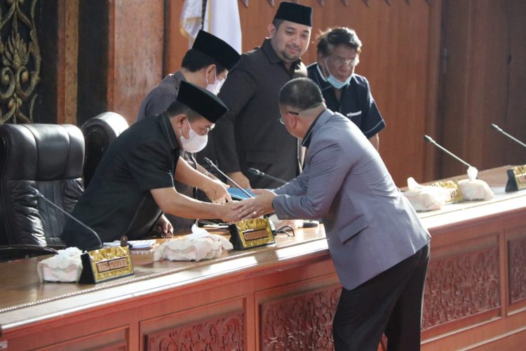 Al Haris saat Menghadiri Rapat Paripurna DPRD Provinsi Jambi/ Foto; Dok.Kominfo