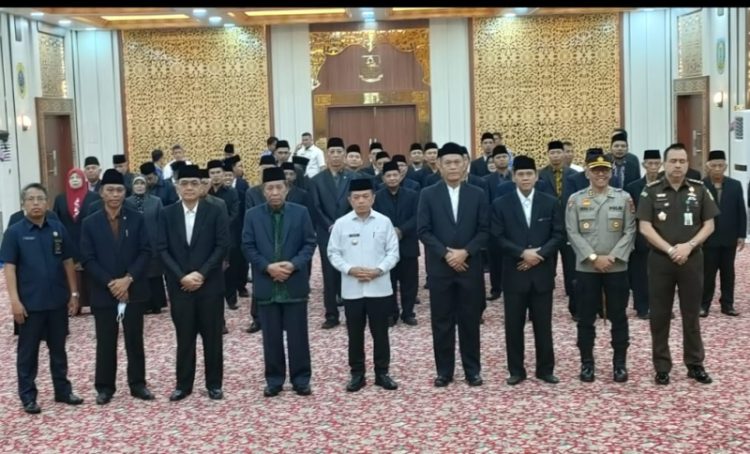 Gubernur Jambi Al Haris lantik Abdullah Sani sebagai ketua LPTQ Provinsi Jambi. Foto: Riky