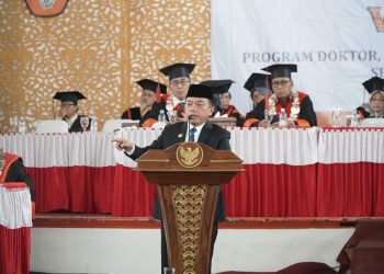 Gubernur Jambi Al Haris menghadiri wisuda 1.369 mahasiswa Universitas Jambi (Unja)/ Foto; Riky
