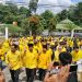 Ratusan Massa Antarkan Bacaleg Golkar ke KPU Sarolangun/ Foto: fdn/ampar