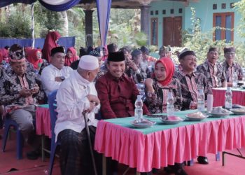 Ketua DPRD PRovinsi Jambi, Edi Purwanto hadiri Halal Bihalal dan Gebyar Seni Budaya Keluarga Besar Perkumpulan Ikawangi (Isun Keluarga Asal Banyuwangi). Foto: Adrian