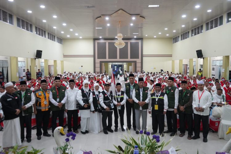 Wagub Jambi Lepas CJH dari Merangin dan Sarolangun/ (Foto: Novriansah)