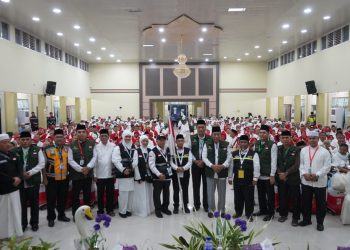 Wagub Jambi Lepas CJH dari Merangin dan Sarolangun/ (Foto: Novriansah)