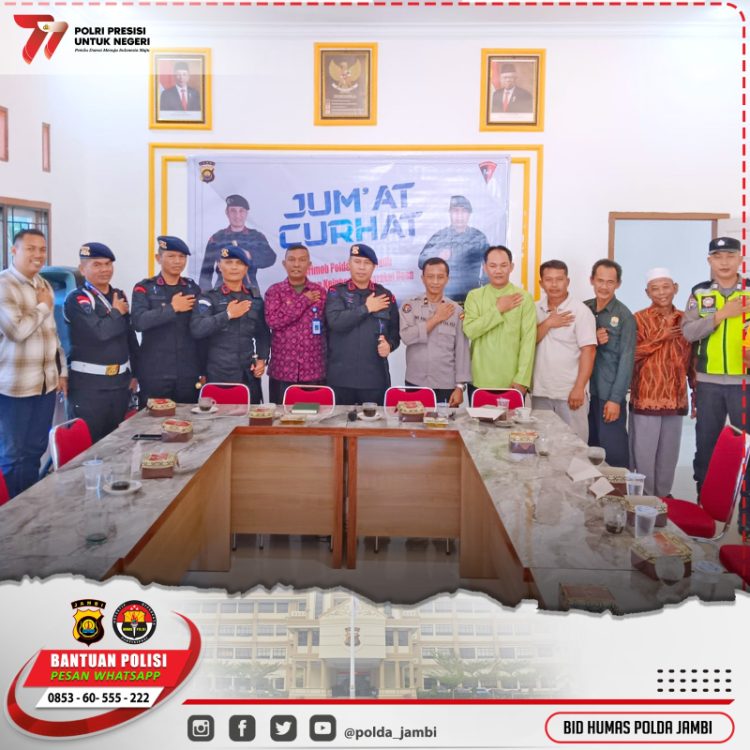 Sat Brimob Polda Jambi gelar jumat curhat di Desa Lopak Asai. Foto: Humas Polda Jambi