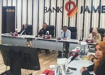 Bank Jambi bersama Marketplace PartoJambe melakukan Penandatanganan dan Perjanjian Kerjasama (MoU), di Gedung Mahligai lantai 9 Bank Jambi, Senin (26/06/2023)/ Foto: Hanif/Humas Bank 9 Jambi