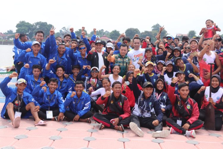 Gubernur Jambi Dr. H. Al Haris, S.Sos (tengah) / Foto: Agus