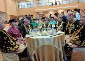 Gubernur Jambi, Wakil Gubernur Jambi, Ketua Umum LAM dan pimpinan Forkopimda Jambi. Foto: Riky