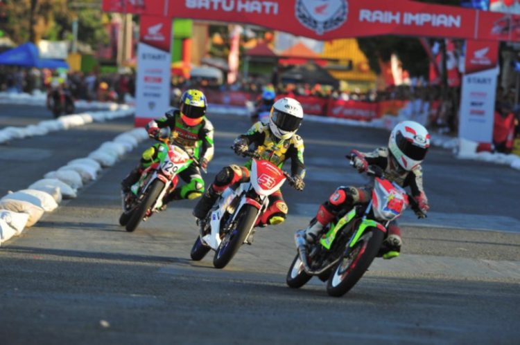 Honda Dream Cup (HDC) kembali akan digelar pada tahun ini hadir di 4 Kota. Foto: Ajeng