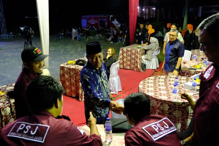 Wagub saat Pembukaan Grand Final 32 Liga Dangdut Community Tingkat Provinsi Jambi, bertempat di Pelataran Gedung Persani Kota Baru, Kota Jambi, (25/08/2023) malam./ Foto: Agus