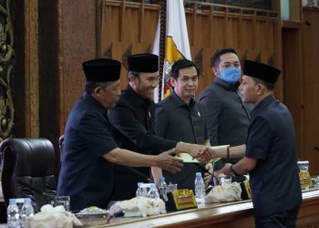 Fraksi DPRD Jambi Berikan Pandangan Umum Terhadap Ranperda Perubahan APBD/ Foto: Hadian