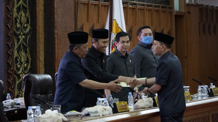 Fraksi DPRD Jambi Berikan Pandangan Umum Terhadap Ranperda Perubahan APBD/ Foto: Hadian