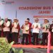 Al Haris Buka Roadshow Bus KPK 2023 di Lapangan Kantor Gubernur Jambi, Kamis (14/09/2023)/ (foto: Adi)