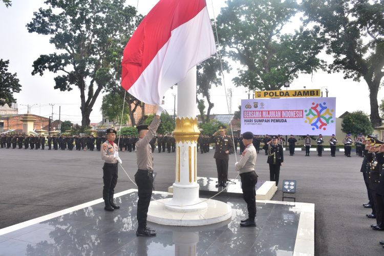 Kapolda Jambi Pimpin Upacara Hari Sumpah Pemuda Ke-95/ (Foto: Lilik)