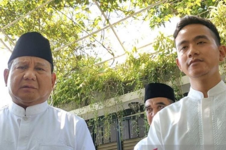 Prabowo Umumkan Gibran Jadi Bacawapres/ (Sumber Foto: katadata.co.id)