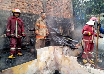 Gegara Obat Nyamuk Elektrik, Satu Rumah Terbakar/( Foto: mhd/ampar)