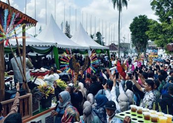 Hari ini, Ribuan Peserta Meriahkan Pawai Ta’aruf STQH ke-XXVII di Jambi/ Foto: Riky