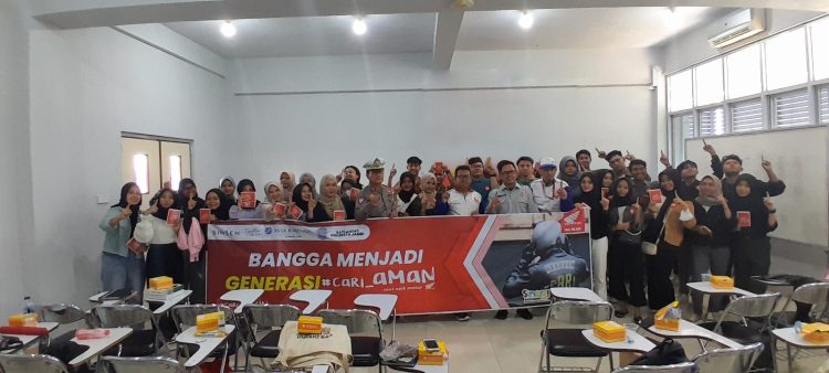 Mahasiswa Unama Jambi Bangga Menjadi Generasi #Cari_aman bersama Honda Sinsen/ foto: Ajeng)