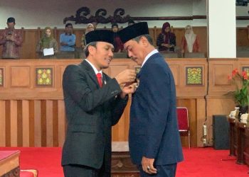 DPRD Jambi Gelar Paripurna Pengambilan Sumpah PAW M Asriadi
/ Foto: Hadian