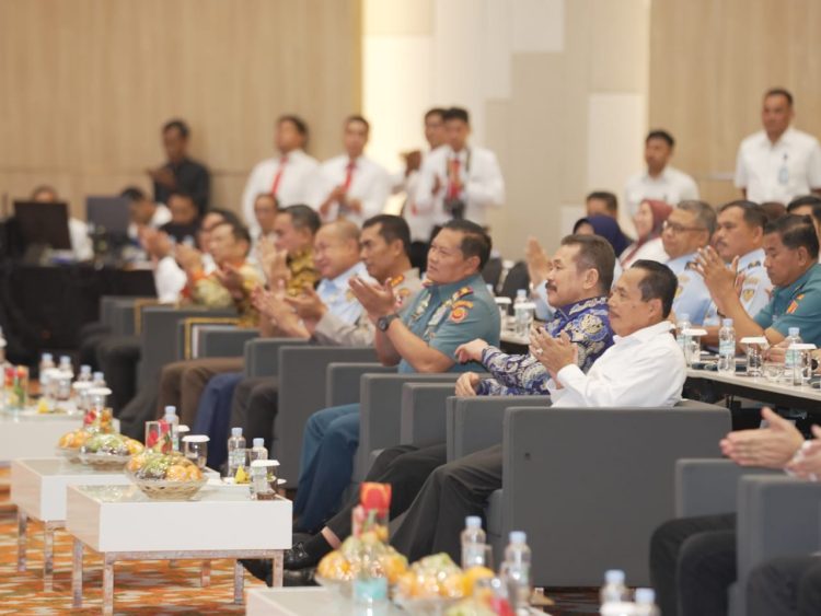 Rapat Koordinasi Pencegahan dan Penyelesaian Tindak Pidana Pertanahan di Grand Mercure Kemayoran, Jakarta, Rabu (8/11). Foto: Puspen TNI