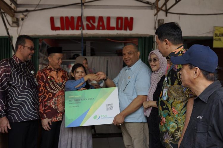 Wamen Ketenagakerjaan Sosialisasi Program BPJS Ketenagakerjaan di Jambi/ Foto: Tanti